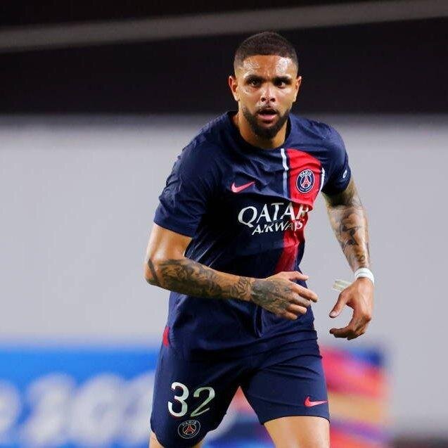 LAYVIN KURZAWA