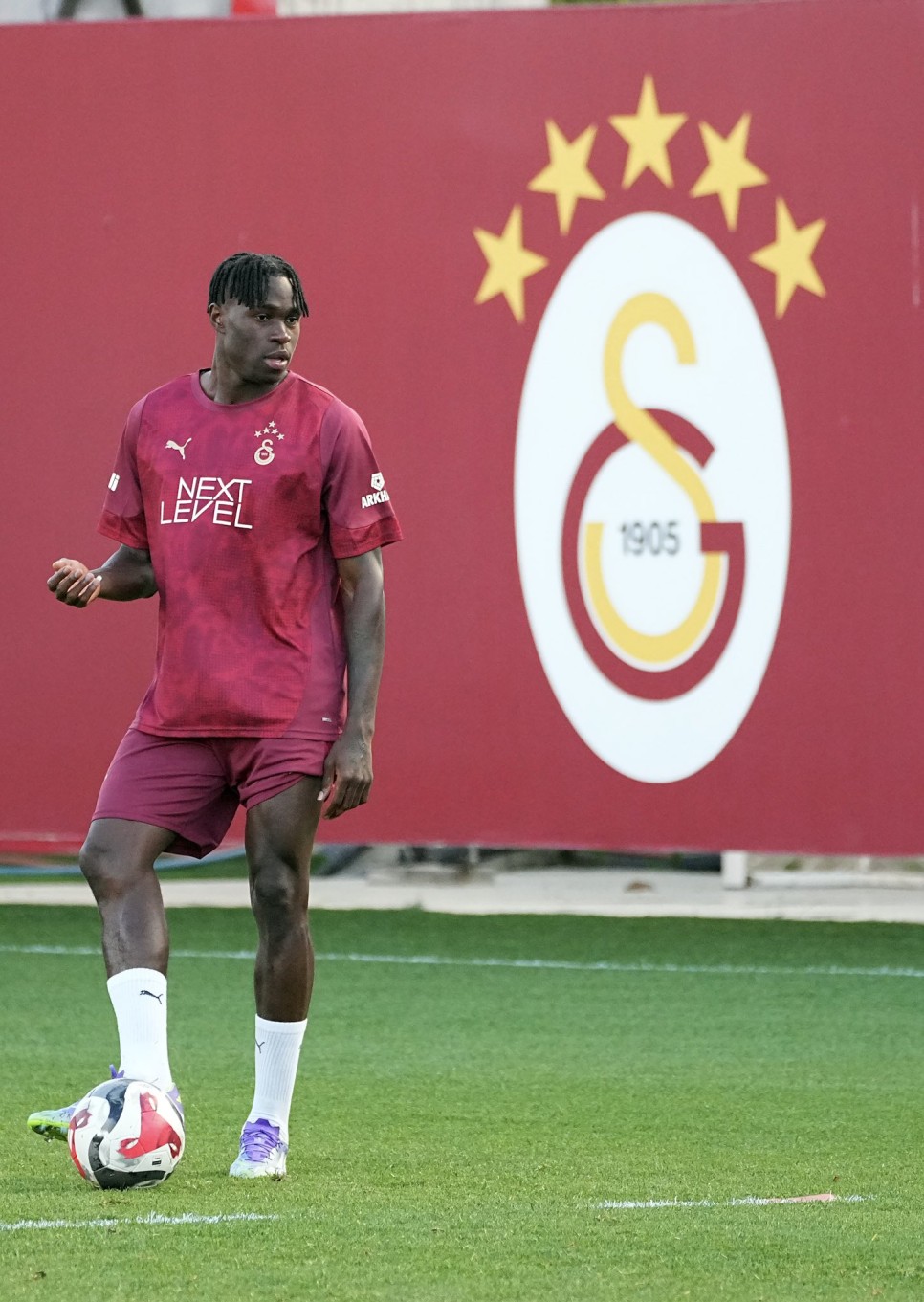 SINGO �LK ANTRENMANDA