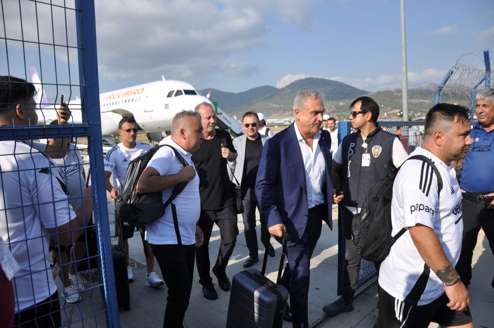 BE��KTA� ALANYA'YA VARDI