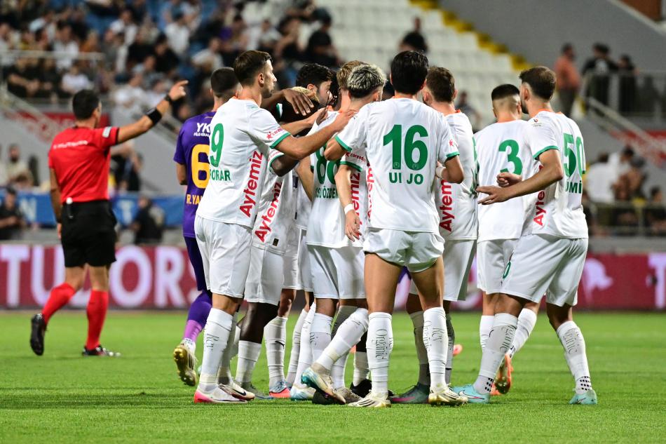 ALANYA EV�NDE GOL YEM�YOR