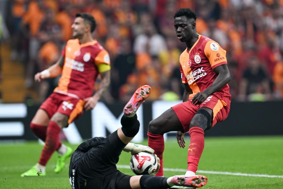 HAKEM �Y�YD� AMA HATALARI VARDI