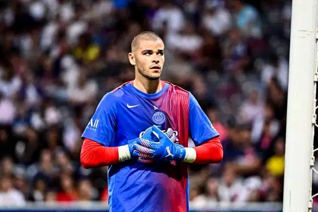 LUCAS CHEVALIER  40 MLYON 