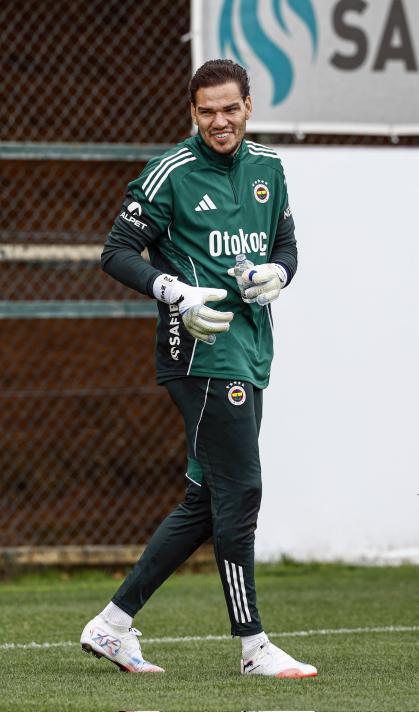 FENERBAH�E'DE �DMAN