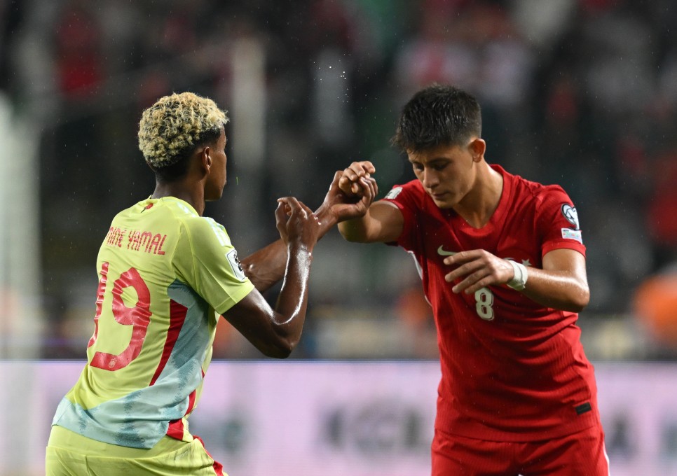 ARDA G�LER - LAMINE YAMAL GERG�NL���