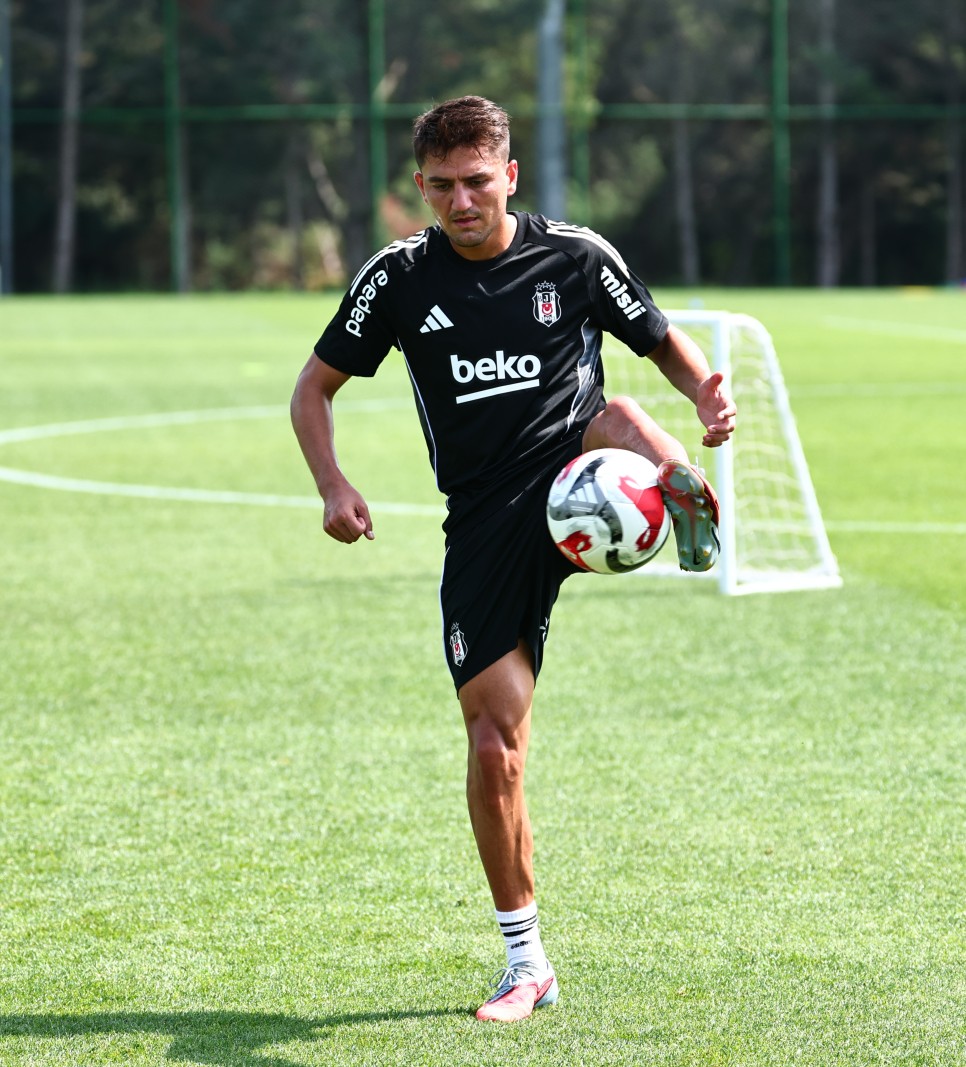 CENG�Z �NDER AYA�ININ TOZUYLA �DMANDA