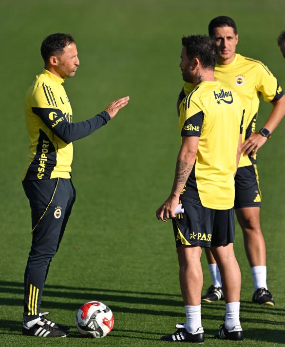 SZYMANSKI ANTRENMANDA YER ALDI