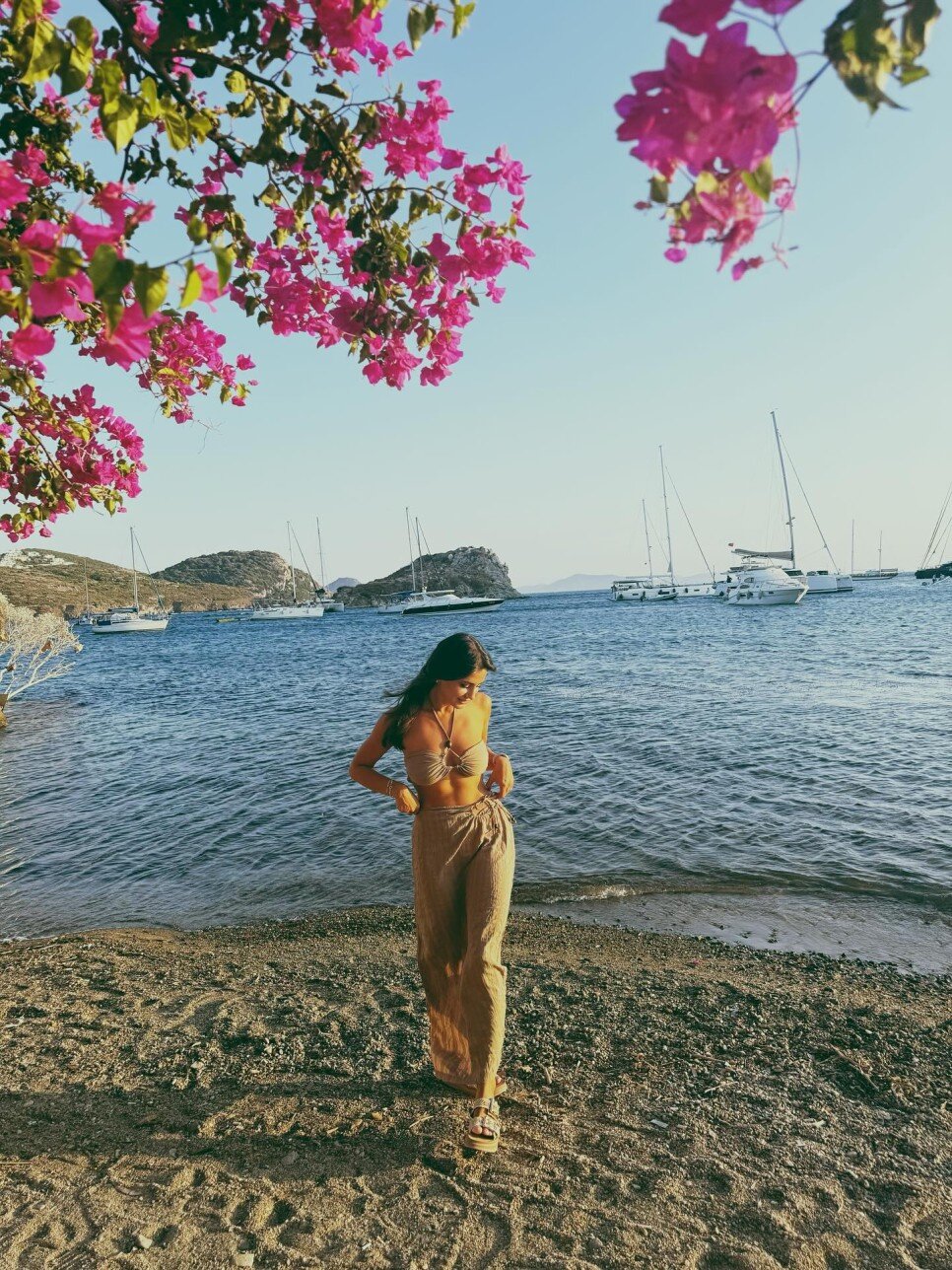 SAMET AKAYD�N & HAZAL �A�LAR