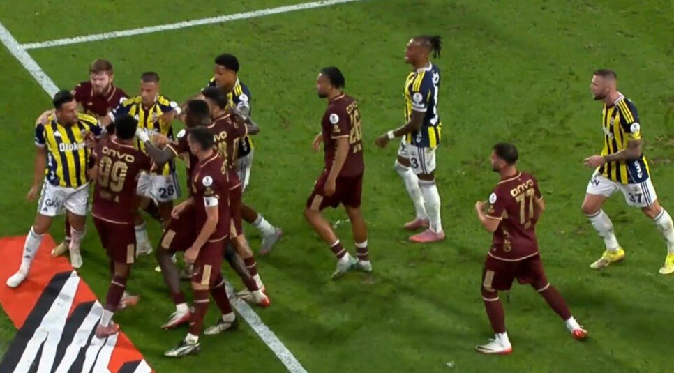 DK: 79 FRED'E YAPILAN FAUL