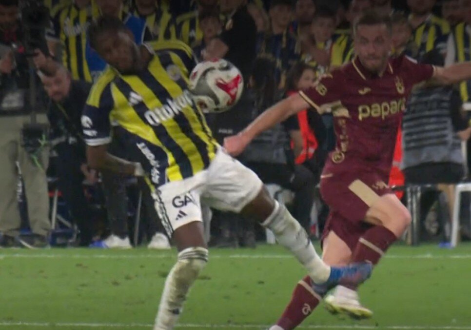 DK:90+5 VISCA'NIN PENALTI BEKLED��� POZ�SYON