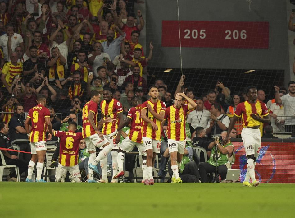 OLAITAN'A �VG� DOLU S�ZLER