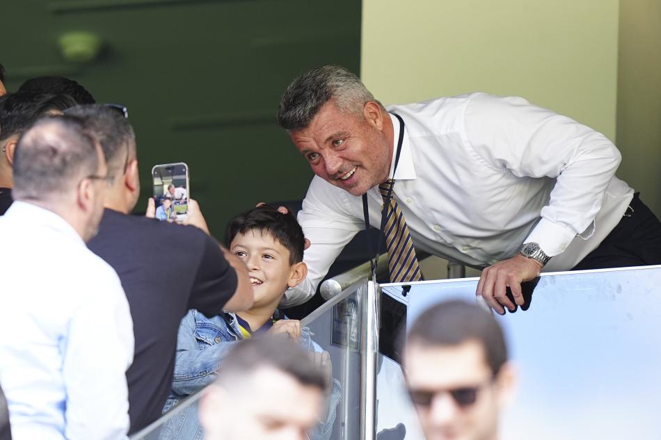 SADETT�N SARAN'DAN �LK A�IKLAMALAR