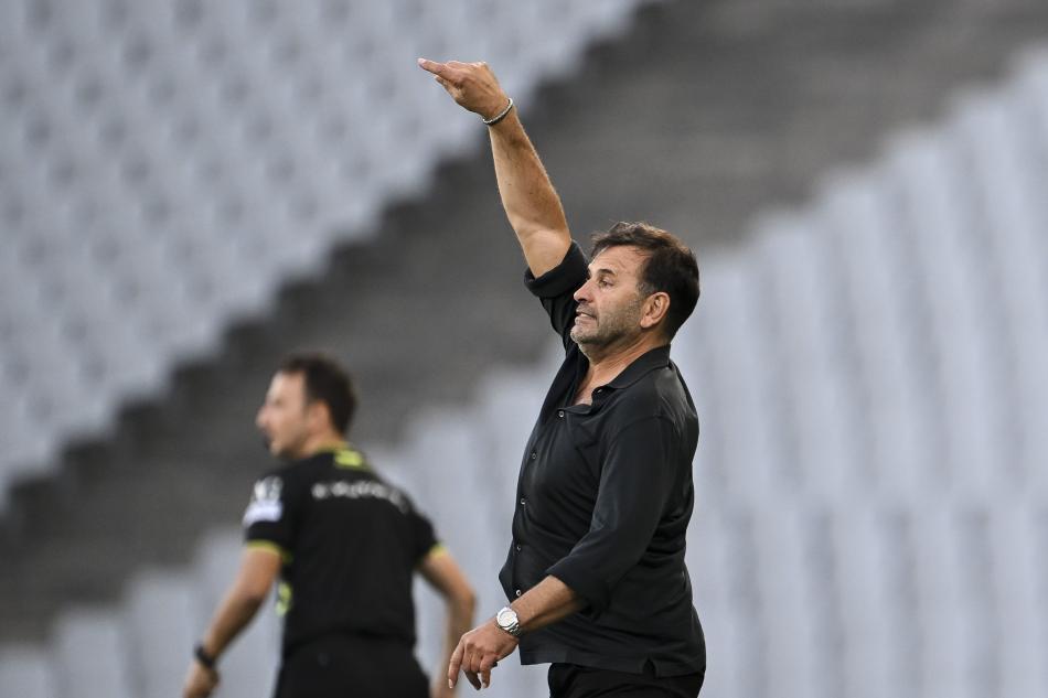 KONYASPOR'A KAR�I OKAN BURUK