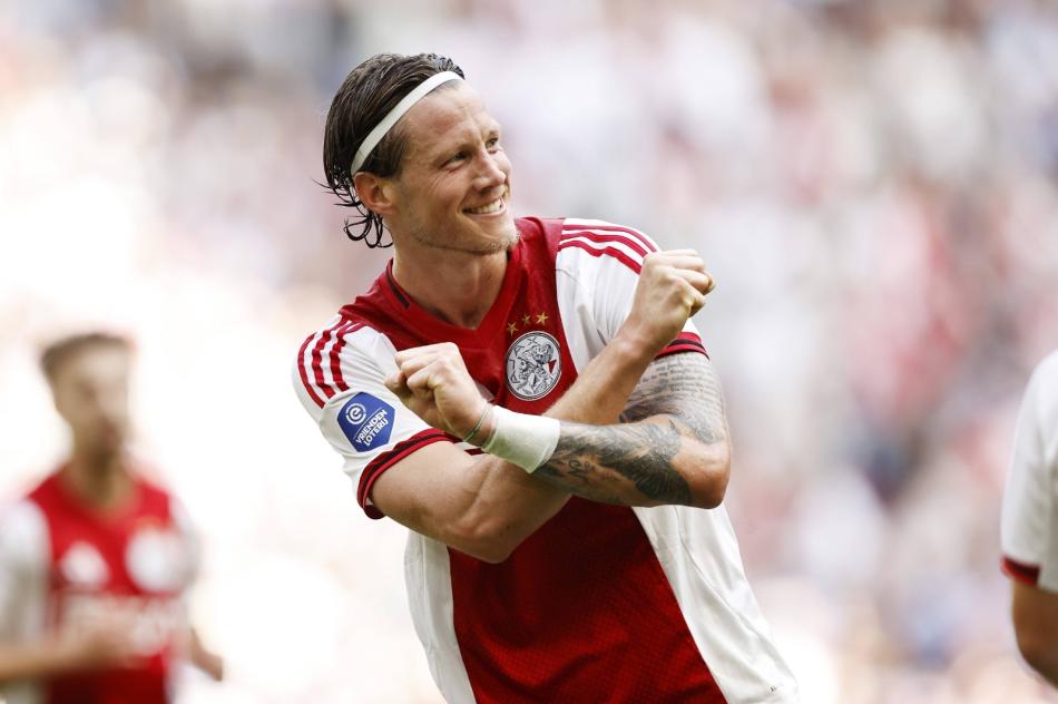 AJAX - 33 M�LYON �