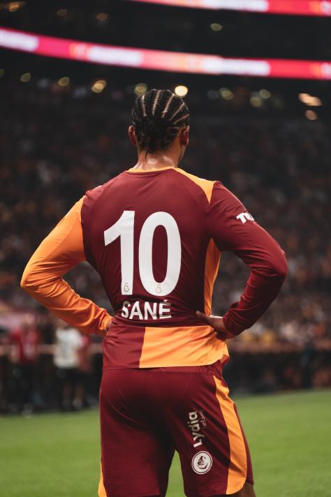 LEROY SANE'N�N �STAT�ST�KLER�