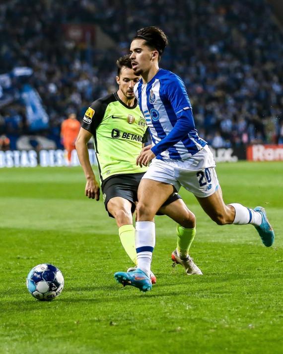 �LK 11'DE FIRSAT BULMAYA BA�LADI