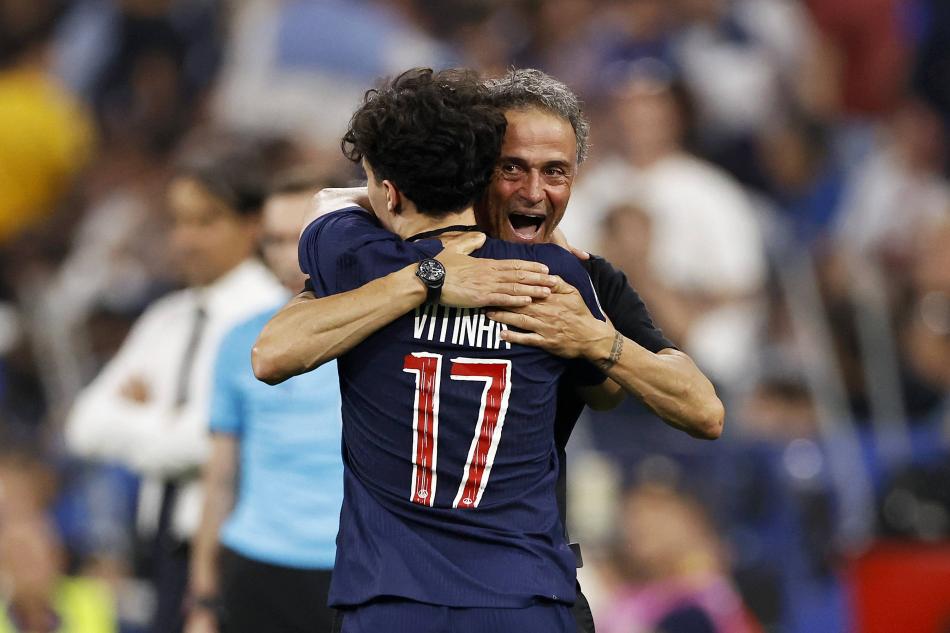 ENRIQUE TAKIMDA TUTULMASINI �STED�