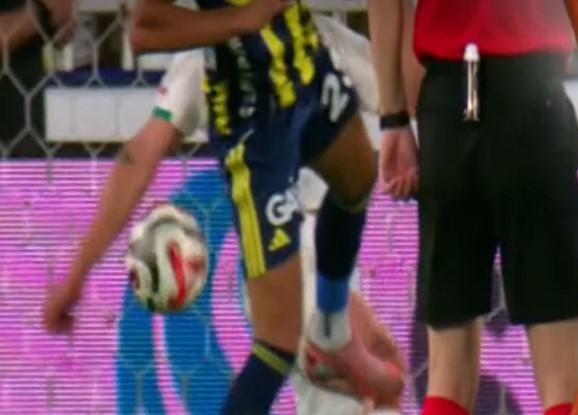 FENERBAHE'NN BEKLED K PENALTI