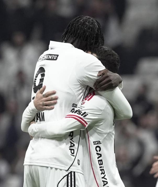 SERGEN YALIN LE GALBYETLER