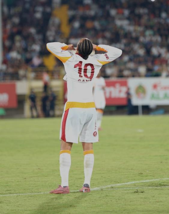 OKAN BURUK'TAN TELEFON