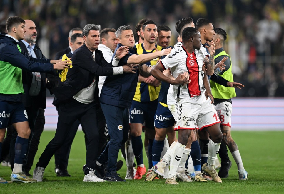 SAMSUNSPOR-FENERBAHE: 10 FRE