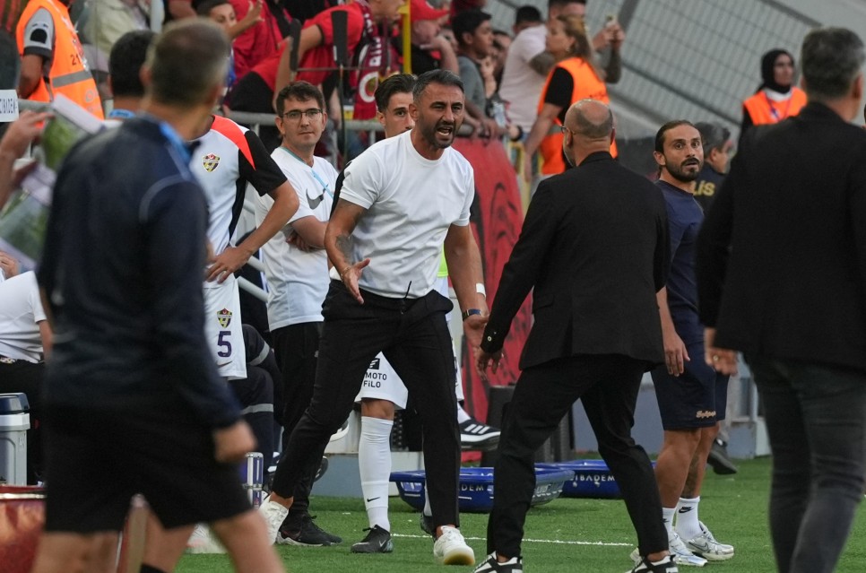 SPER LG'DE AYNI TABLO