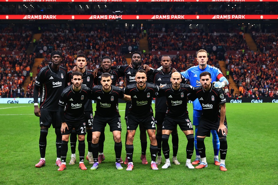 YAZARLARDAN BEKTA YORUMLARI