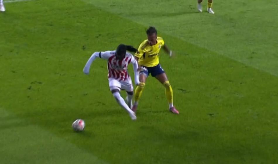 BROWN'UN COULIBALY'YE FAUL