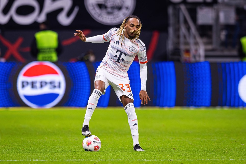 BU SEZON BAMBAKA: SACHA BOEY