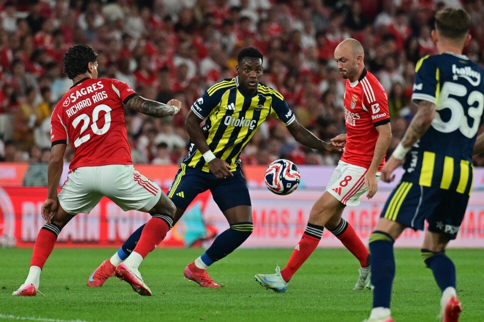 FENERBAH�E PERFORMANSI