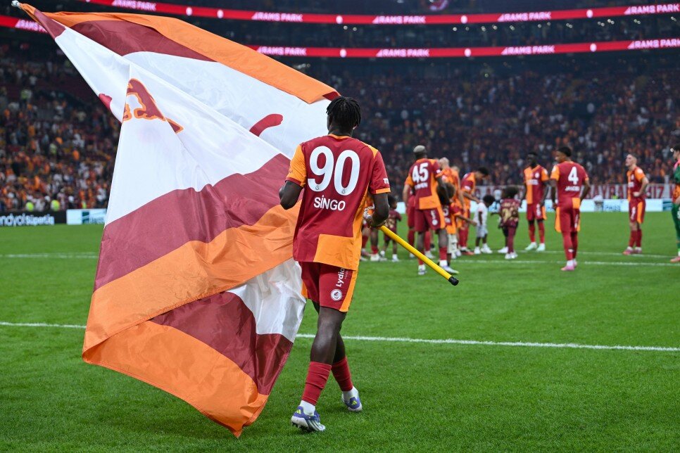 OKAN BURUK'UN VAZGE��LMEZ�