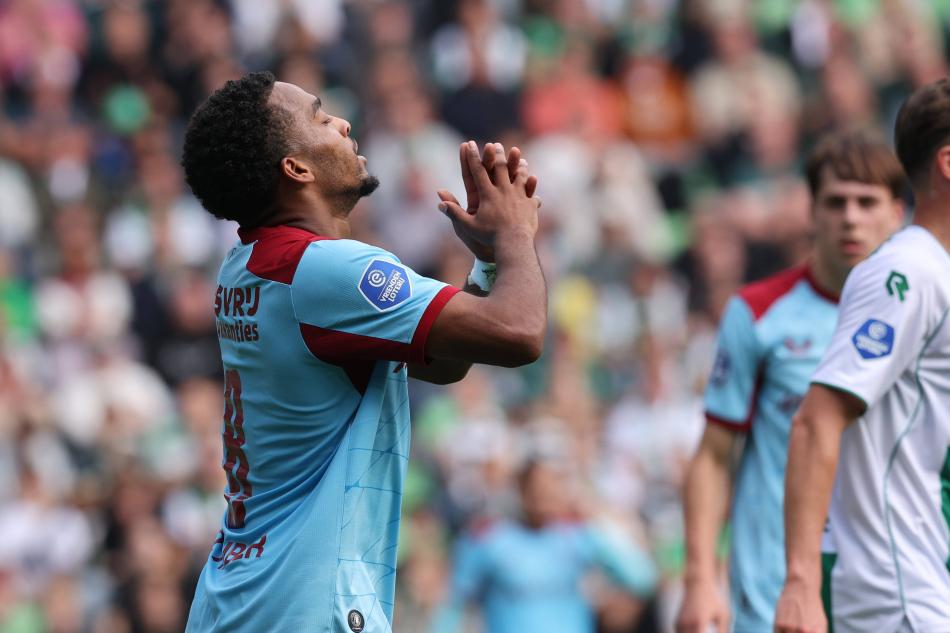 AYRILIA SICAK BAKIYOR