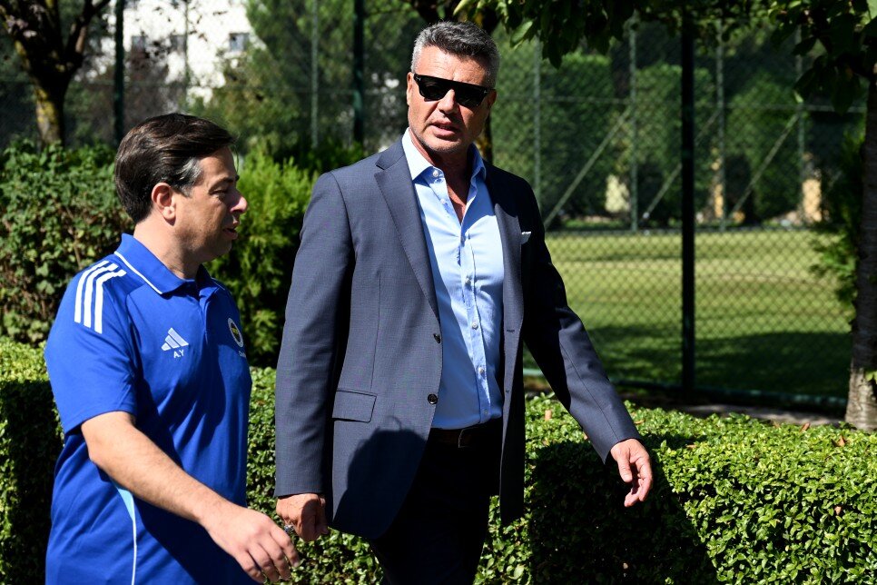 AYRILIKLAR DEVAM ETT�