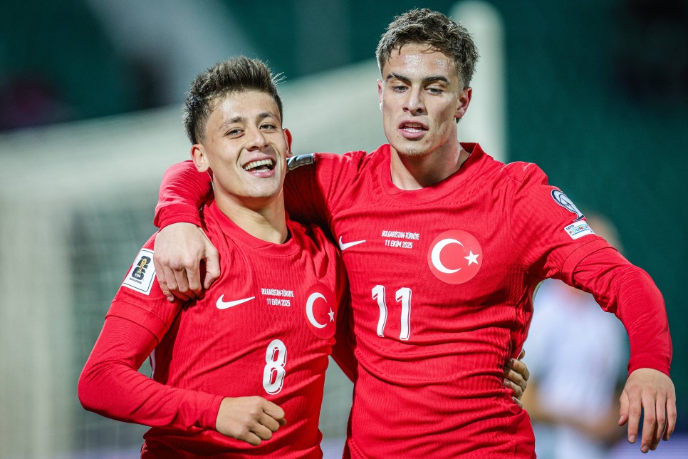 21 YA ALTI EN SKORER 10 FUTBOLCU