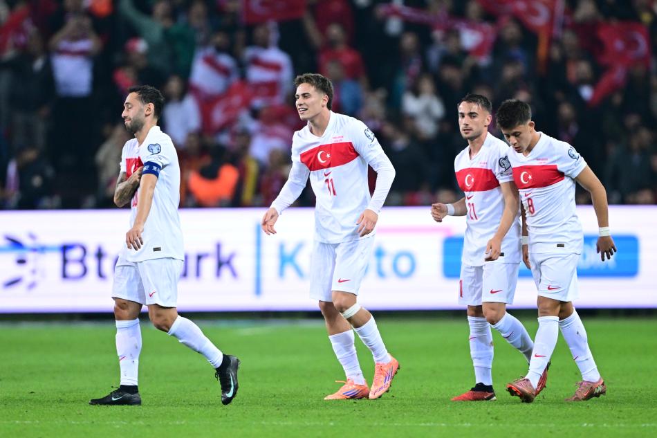 ENSENDEY�Z �SPANYA