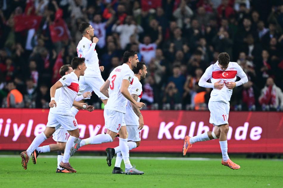 D�NYA KUPASI'NA G�TMEK B�ZE YAKI�IR!