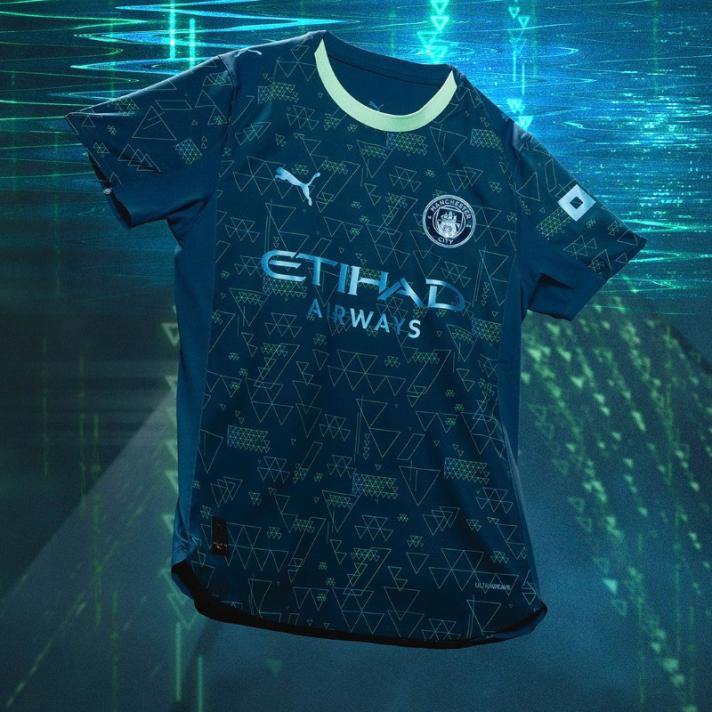 MANCHESTER CITY (4. FORMA)