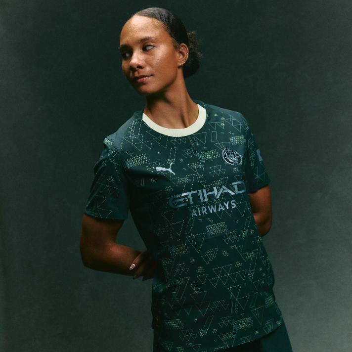 MANCHESTER CITY (4. FORMA)