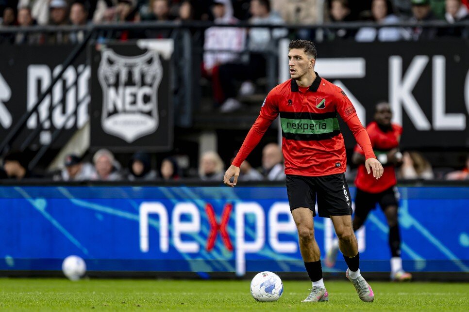 AJAX'TAK� SAKATLI�I