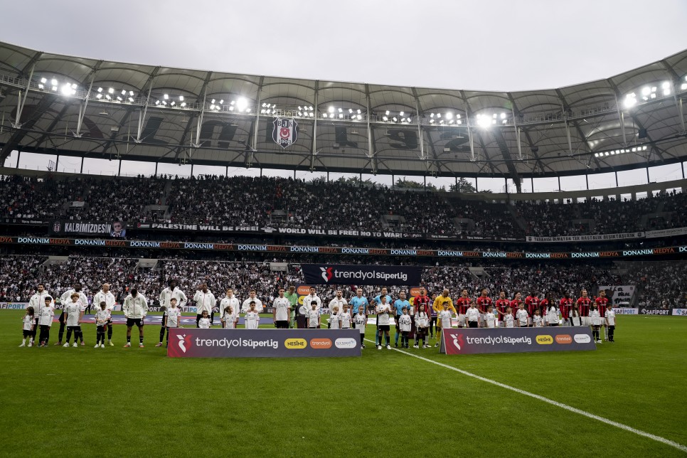 NHAT KAHVEC'NN SZLER