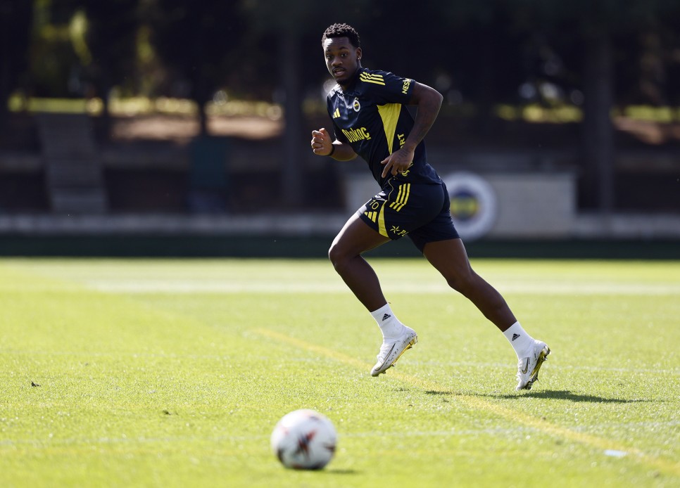 JHON DURAN, TAKIMLA ALITI