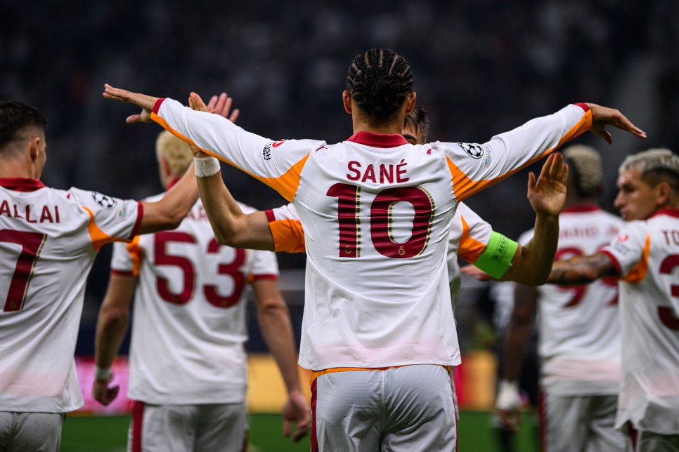 GALATASARAY 3'TE 2 PENDE!