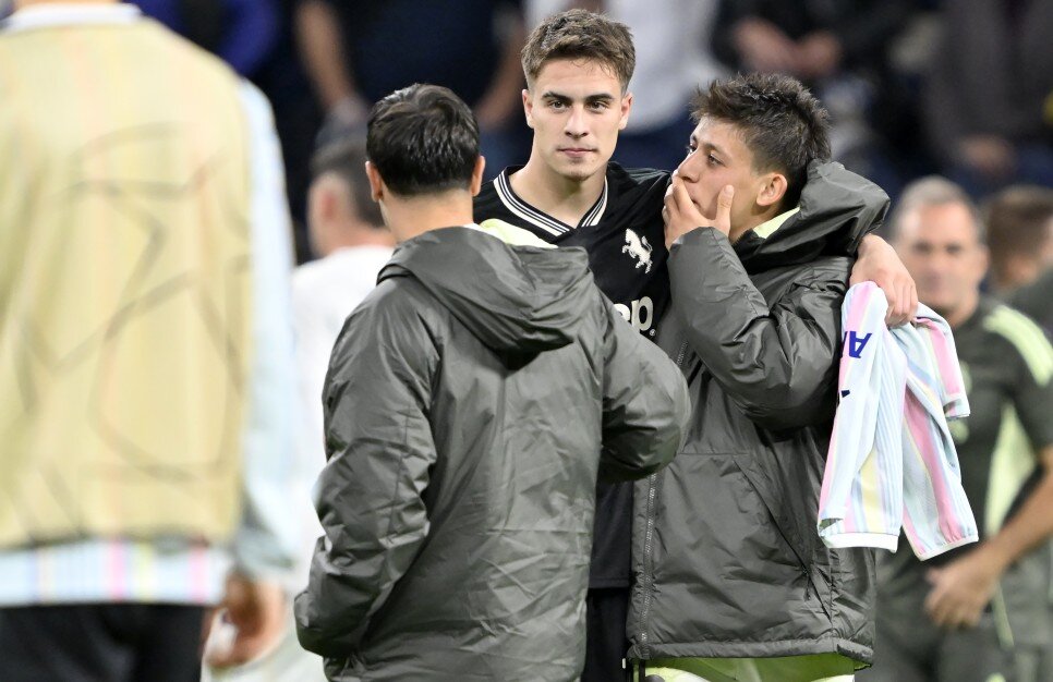 JUVENTUS �LE S�ZLE�MES�