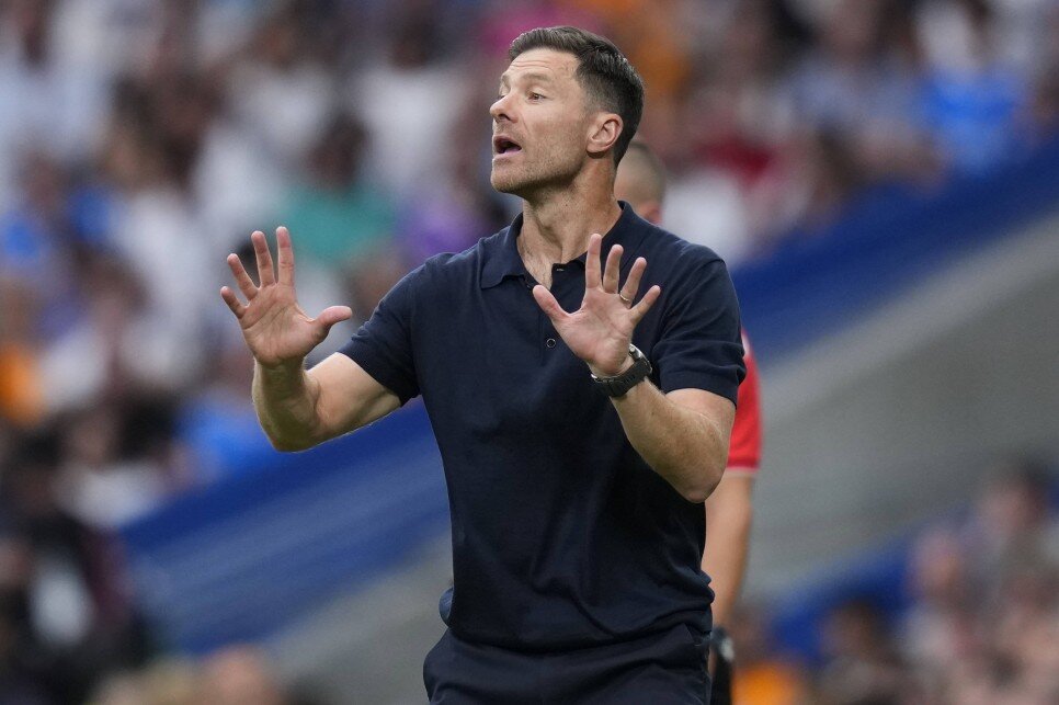 NE DED�: XABI ALONSO