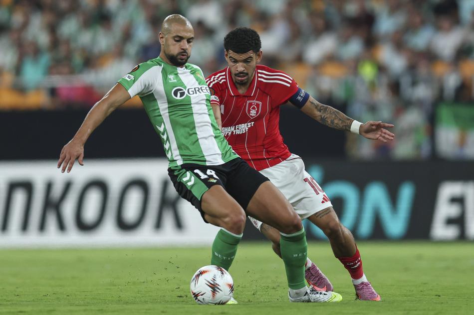 FENERBAHÇE İLE SÖZLEŞMESİ
Güncel piyasa değeri 12 milyon euro olarak gösterilen Amrabat'ın, bonservisinin bulunduğu Fenerbahçe ile sözleşmesi 2028 yılına kadar devam ediyor.