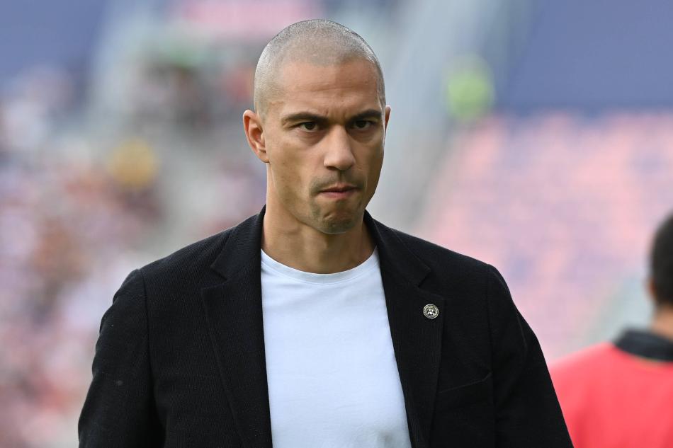 GÖKHAN İNLER'İN AÇIKLAMALARI
İtalyan ekibi Udinese'nin sportif direktörü Gökhan İnler, Beşiktaş'taki futbolculuk kariyeri sonrası takıma profesyonel yönetici olarak katkı sağlayabilecekken, Hasan Arat yönetiminin kendisine o şansı vermediğini söyledi.