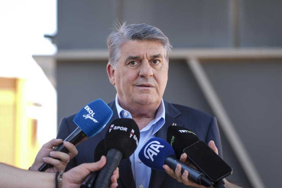 SERDAL ADALI'DAN AIKLAMALAR