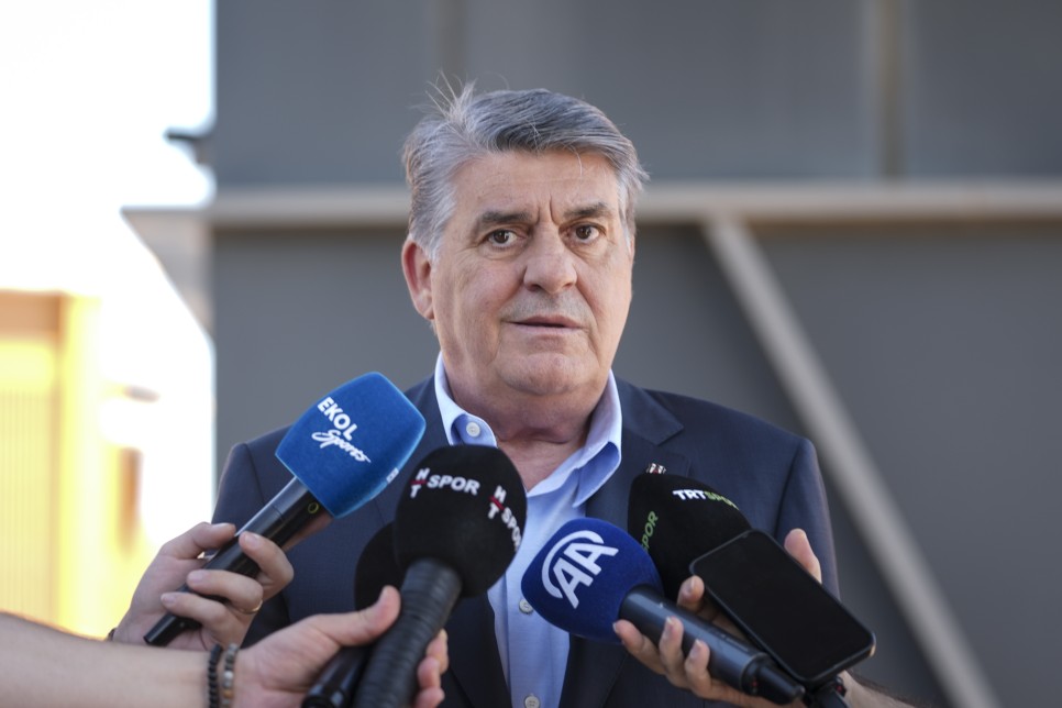 SERDAL ADALI'DAN AIKLAMALAR