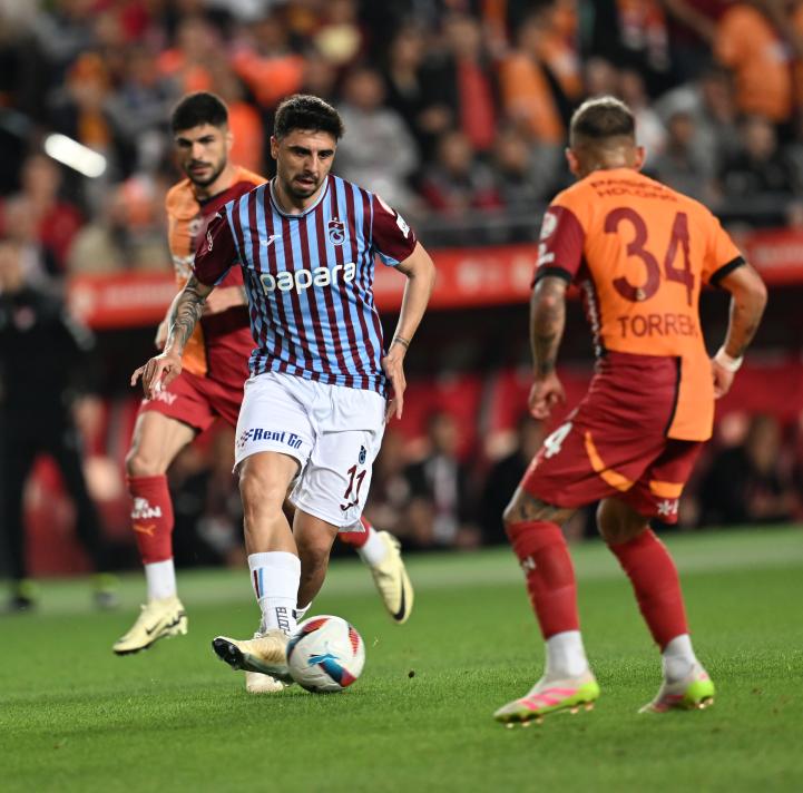 YAZARLARIN YORUMLARI