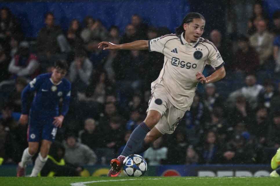 AJAX'TA B�Y�K TEHL�KE