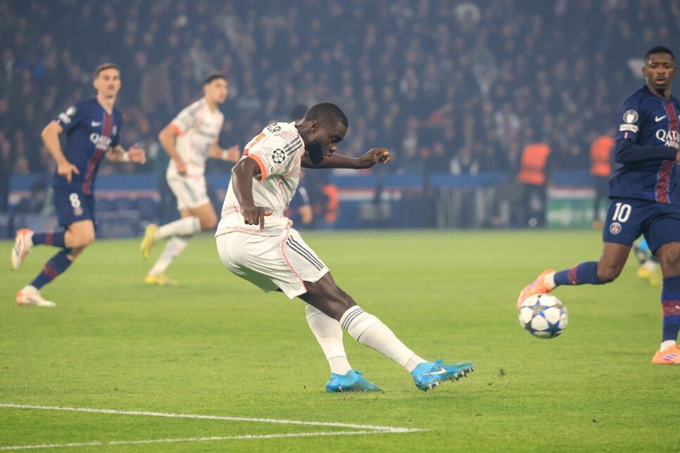 BAYERN VE PSG